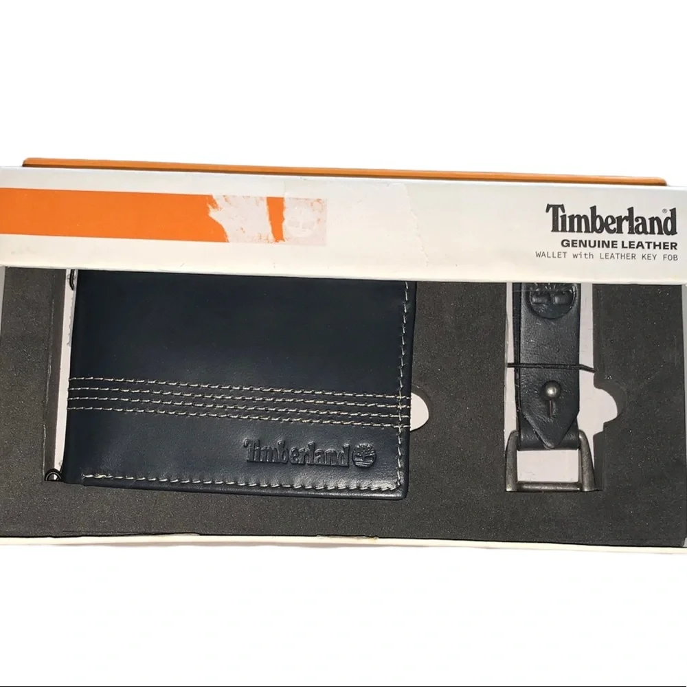 NWT Timberland Mens genuine leather slimfold wallet with matching FOB gift set